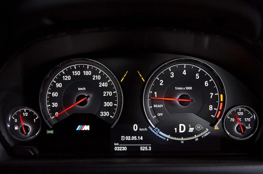  BMW M4 Coupe 2014 года  (фото 96 из 120)